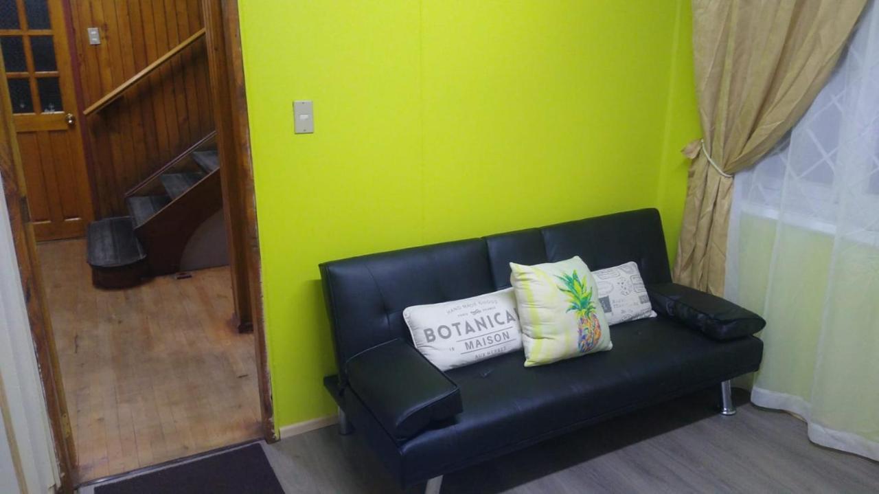 Islanet Hostel & Bar Puerto Montt Eksteriør billede