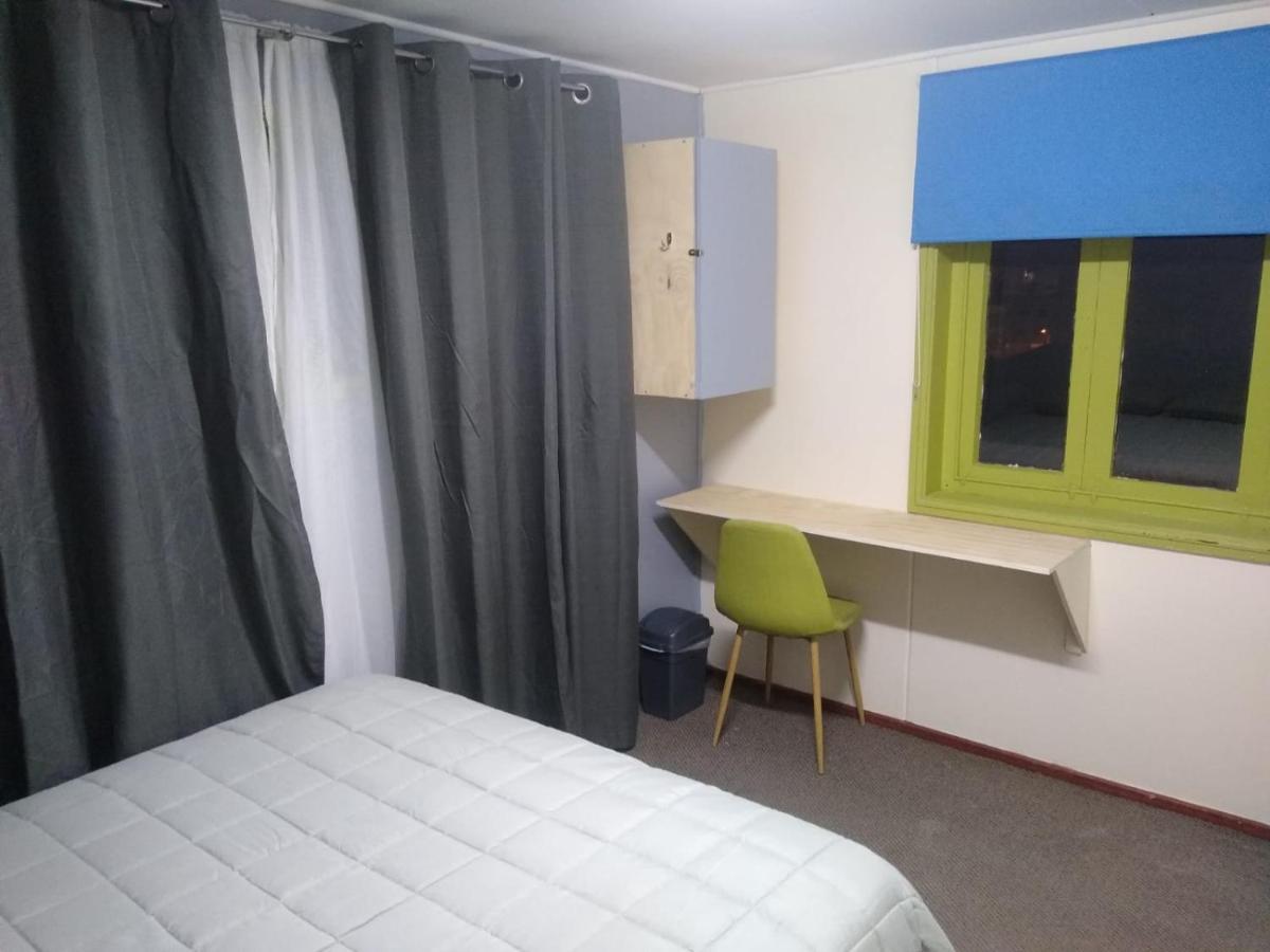Islanet Hostel & Bar Puerto Montt Eksteriør billede