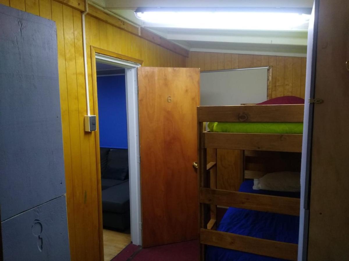 Islanet Hostel & Bar Puerto Montt Eksteriør billede