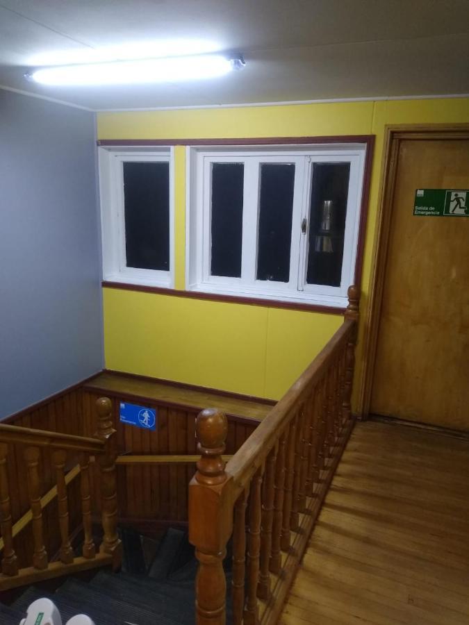 Islanet Hostel & Bar Puerto Montt Eksteriør billede